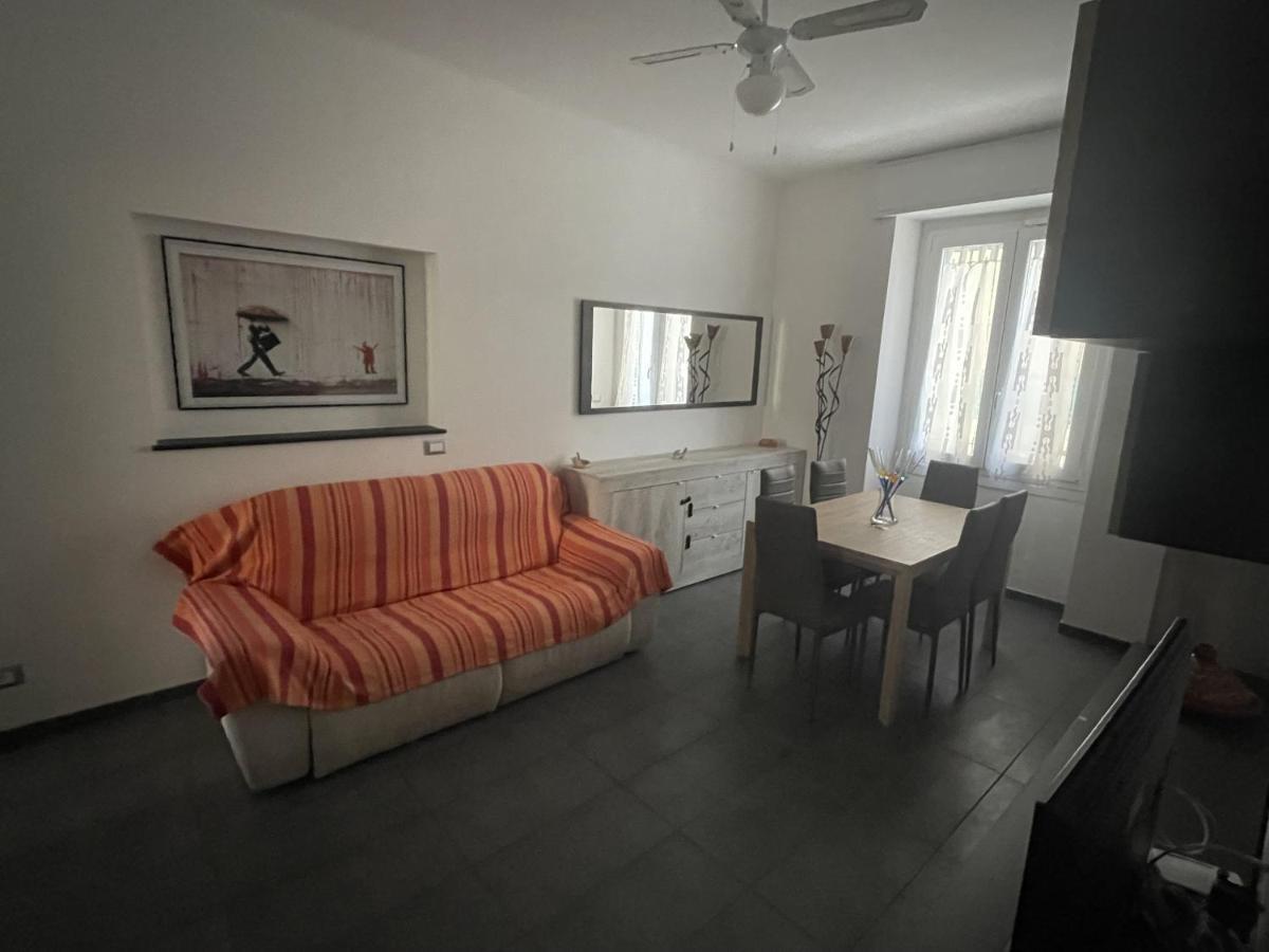 Il Nido Di Alice Apartment Chiavari Luaran gambar